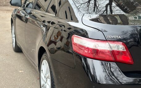 Toyota Camry, 2010 год, 1 050 000 рублей, 2 фотография