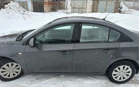 Chevrolet Cruze II, 2011 год, 620 000 рублей, 3 фотография