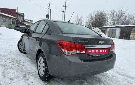 Chevrolet Cruze II, 2011 год, 620 000 рублей, 4 фотография