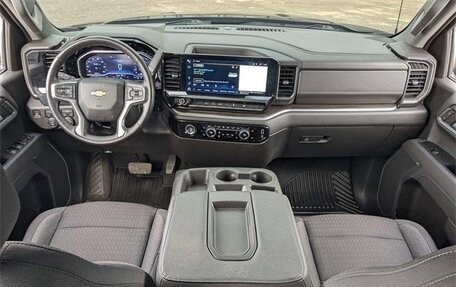 Chevrolet Silverado, 2022 год, 9 958 000 рублей, 10 фотография