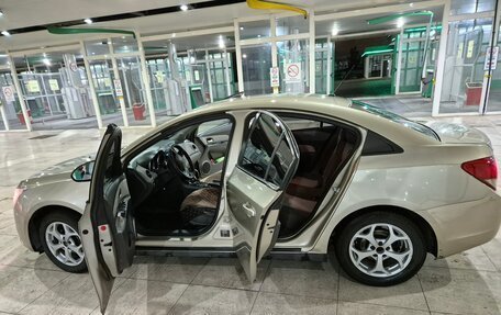 Chevrolet Cruze II, 2010 год, 515 000 рублей, 2 фотография