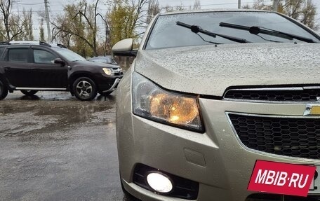 Chevrolet Cruze II, 2010 год, 515 000 рублей, 3 фотография