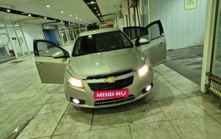 Chevrolet Cruze II, 2010 год, 515 000 рублей, 5 фотография