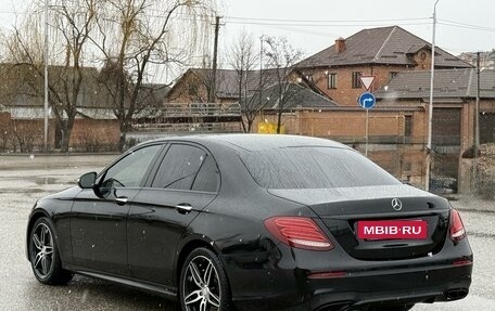 Mercedes-Benz E-Класс, 2016 год, 4 250 000 рублей, 5 фотография