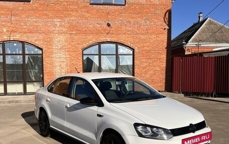 Volkswagen Polo VI (EU Market), 2017 год, 1 395 000 рублей, 3 фотография