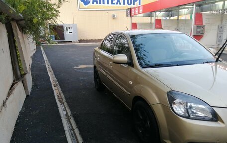 KIA Rio II, 2010 год, 600 000 рублей, 1 фотография