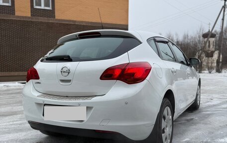 Opel Astra J, 2011 год, 1 100 000 рублей, 4 фотография