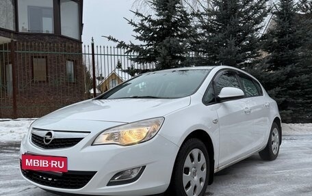 Opel Astra J, 2011 год, 1 100 000 рублей, 3 фотография