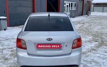 KIA Rio II, 2010 год, 400 000 рублей, 4 фотография