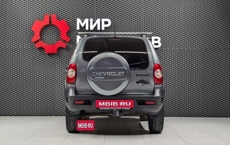 Chevrolet Niva I рестайлинг, 2012 год, 560 000 рублей, 5 фотография