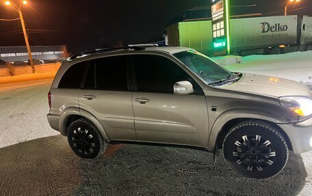 Toyota RAV4, 2004 год, 800 000 рублей, 7 фотография