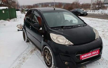 Peugeot 107 I рестайлинг, 2010 год, 430 000 рублей, 3 фотография