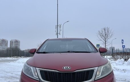 KIA Rio III рестайлинг, 2012 год, 580 000 рублей, 1 фотография