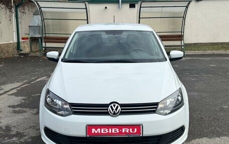 Volkswagen Polo VI (EU Market), 2015 год, 850 000 рублей, 1 фотография