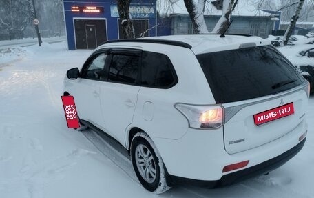 Mitsubishi Outlander III рестайлинг 3, 2012 год, 1 650 000 рублей, 1 фотография