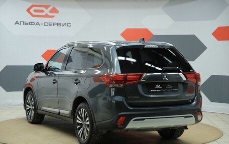 Mitsubishi Outlander III рестайлинг 3, 2019 год, 2 490 000 рублей, 7 фотография