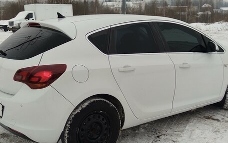 Opel Astra J, 2010 год, 750 000 рублей, 4 фотография