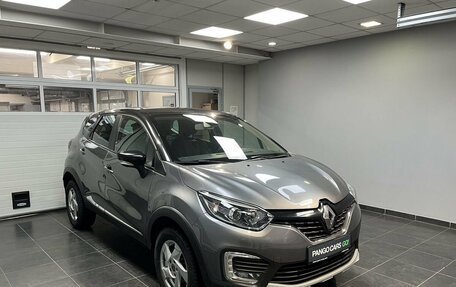 Renault Kaptur I рестайлинг, 2017 год, 1 599 000 рублей, 3 фотография