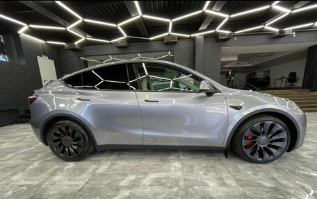 Tesla Model Y I, 2023 год, 7 100 000 рублей, 3 фотография