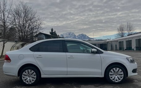 Volkswagen Polo VI (EU Market), 2015 год, 850 000 рублей, 3 фотография