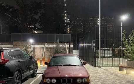 BMW 5 серия, 1991 год, 650 000 рублей, 2 фотография