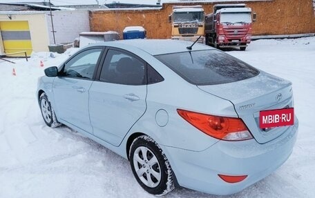 Hyundai Solaris II рестайлинг, 2011 год, 790 000 рублей, 4 фотография