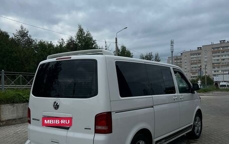 Volkswagen Multivan T5, 2011 год, 2 540 000 рублей, 2 фотография