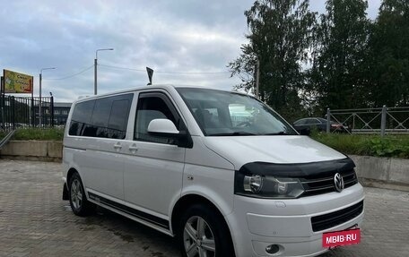 Volkswagen Multivan T5, 2011 год, 2 540 000 рублей, 3 фотография