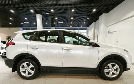 Toyota RAV4, 2014 год, 1 819 000 рублей, 5 фотография