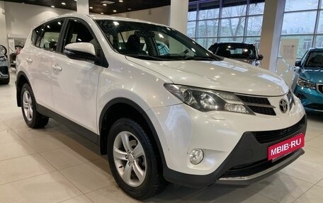 Toyota RAV4, 2014 год, 1 819 000 рублей, 3 фотография