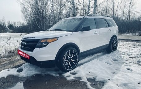 Ford Explorer VI, 2013 год, 2 600 000 рублей, 2 фотография