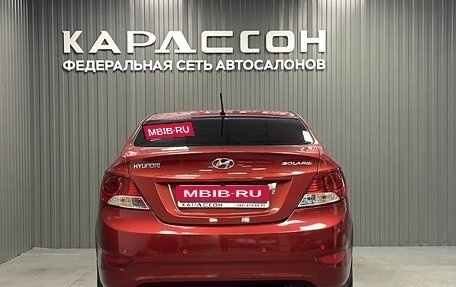 Hyundai Solaris II рестайлинг, 2011 год, 860 000 рублей, 4 фотография