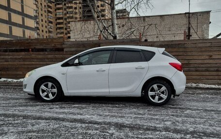 Opel Astra J, 2011 год, 780 000 рублей, 12 фотография