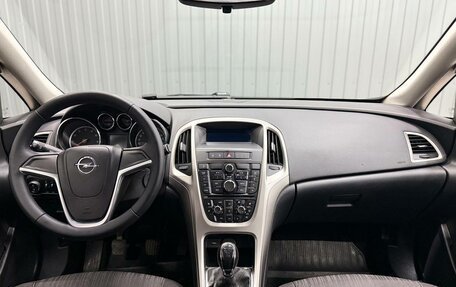 Opel Astra J, 2011 год, 777 000 рублей, 8 фотография