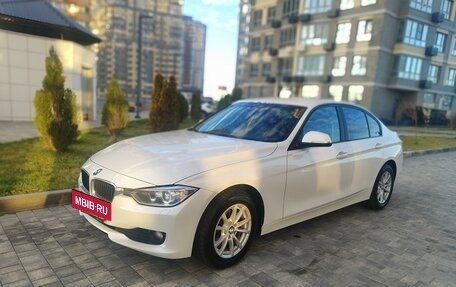 BMW 3 серия, 2014 год, 1 580 000 рублей, 10 фотография