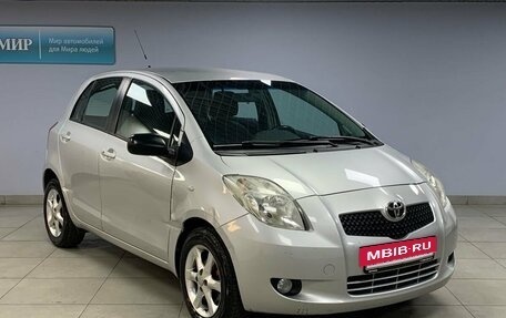 Toyota Yaris III рестайлинг, 2008 год, 649 000 рублей, 3 фотография