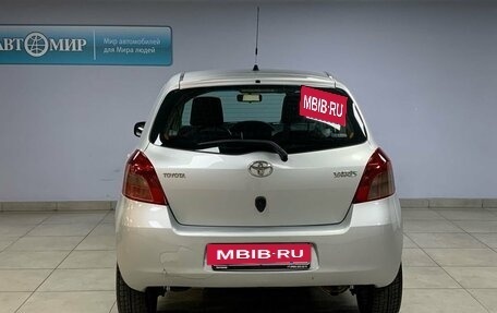 Toyota Yaris III рестайлинг, 2008 год, 649 000 рублей, 6 фотография