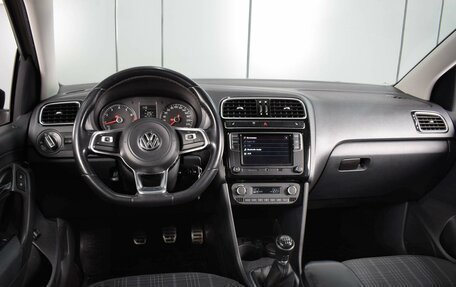 Volkswagen Polo VI (EU Market), 2017 год, 1 399 000 рублей, 6 фотография