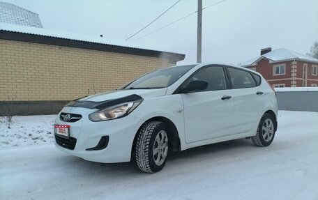 Hyundai Solaris II рестайлинг, 2013 год, 847 000 рублей, 1 фотография