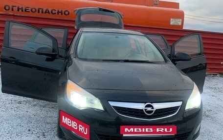 Opel Astra J, 2011 год, 820 000 рублей, 14 фотография