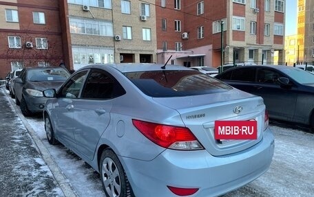 Hyundai Solaris II рестайлинг, 2011 год, 650 000 рублей, 5 фотография