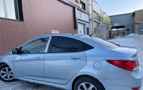 Hyundai Solaris II рестайлинг, 2011 год, 650 000 рублей, 11 фотография