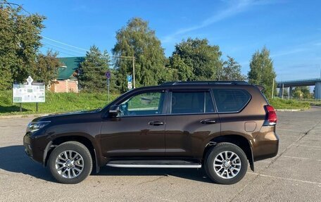 Toyota Land Cruiser Prado 150 рестайлинг 2, 2018 год, 5 490 000 рублей, 8 фотография