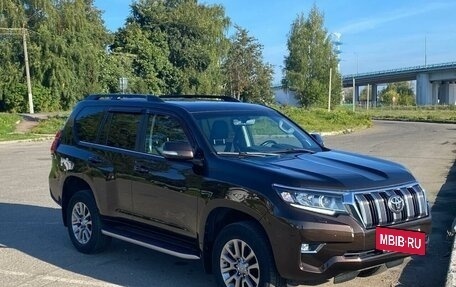 Toyota Land Cruiser Prado 150 рестайлинг 2, 2018 год, 5 490 000 рублей, 9 фотография