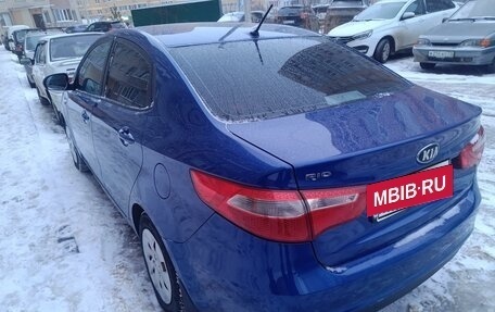 KIA Rio III рестайлинг, 2013 год, 690 000 рублей, 3 фотография