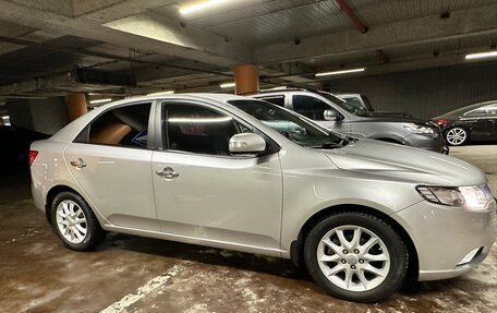 KIA Cerato III, 2010 год, 900 000 рублей, 4 фотография