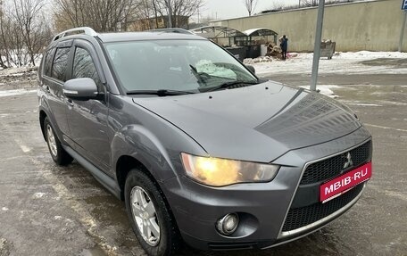 Mitsubishi Outlander III рестайлинг 3, 2010 год, 1 050 000 рублей, 1 фотография