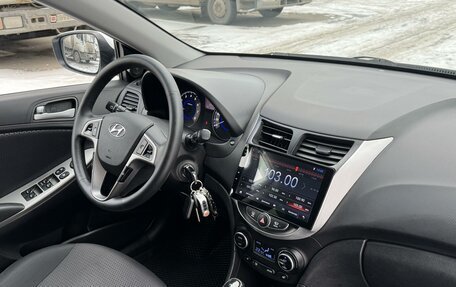 Hyundai Solaris II рестайлинг, 2015 год, 1 349 000 рублей, 4 фотография