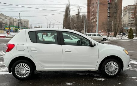 Renault Sandero II рестайлинг, 2016 год, 775 000 рублей, 5 фотография