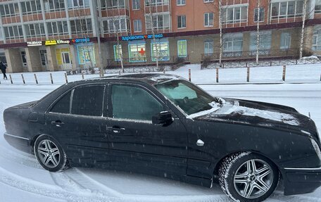 Mercedes-Benz E-Класс, 1997 год, 450 000 рублей, 3 фотография